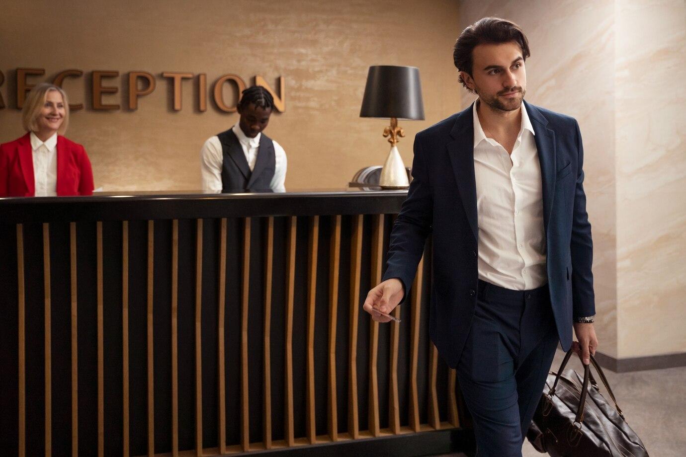 what is the difference between a hotel and a motel
